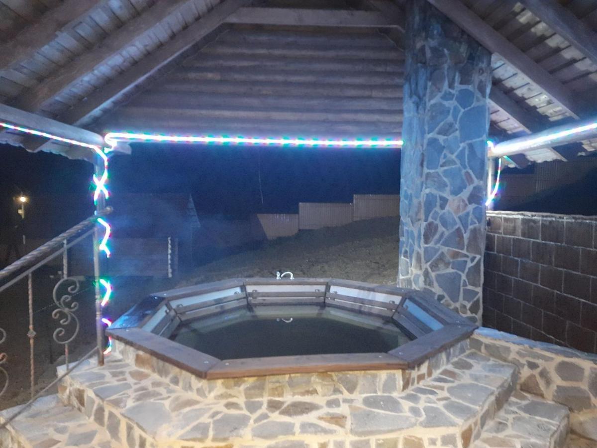 Mountain Dew Hotell Belasovitsa Eksteriør bilde